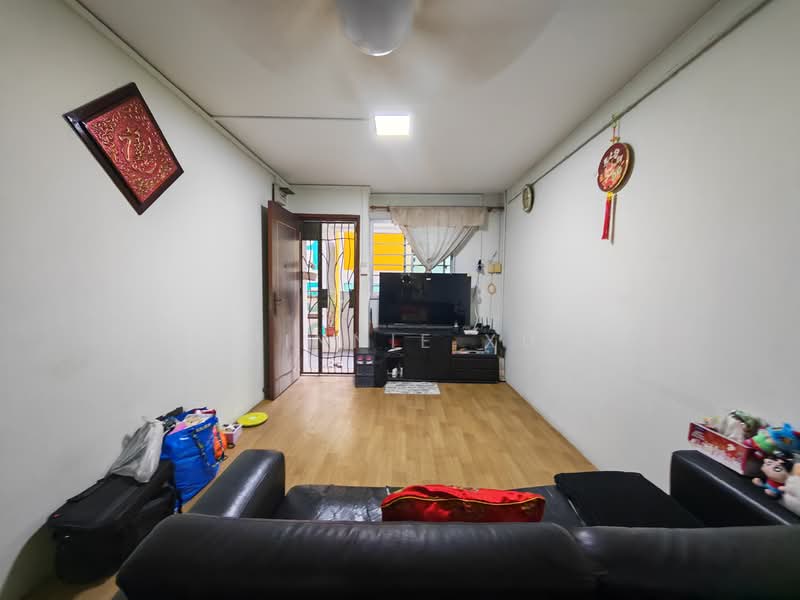148 Woodlands Street 13, 148 Woodlands Street 13, 2 Bedrooms, 732 sqft, HDB Flat For Sale, by Winnie Xu, 500150626 - Living Room - PropertyGuru.com.sg