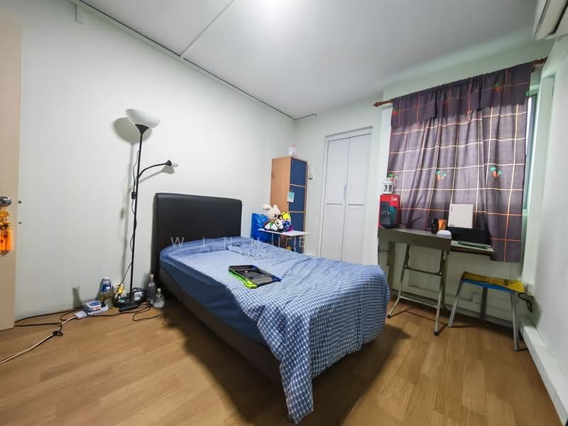 148 Woodlands Street 13, 148 Woodlands Street 13, 2 Bedrooms, 732 sqft, HDB Flat For Sale, by Winnie Xu, 500150626 - Bedroom - PropertyGuru.com.sg