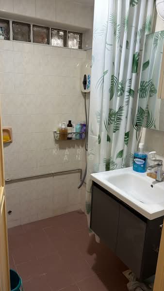 100 Whampoa Drive, 100 Whampoa Drive, Room Rental, 90 sqft, HDB Flat For Rent, by Karen Ang, 500150629 - Bathroom - PropertyGuru.com.sg