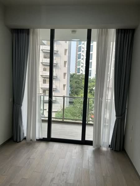 Robin Residences, 5 Robin Drive, 2 Bedrooms, 829 sqft, Condominium For Rent, by Bernie Wang 王盛雄, 500150631 - Balcony - PropertyGuru.com.sg