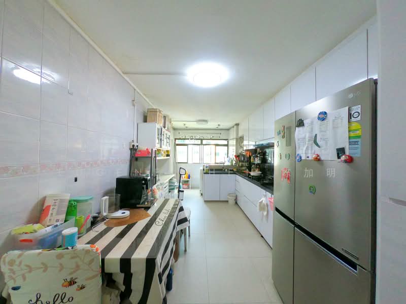122 Ang Mo Kio Avenue 3, 122 Ang Mo Kio Avenue 3, 3 Bedrooms, 990 sqft, HDB Flat For Sale, by Eugene Chen 陈加明, 500150635 - Kitchen - PropertyGuru.com.sg