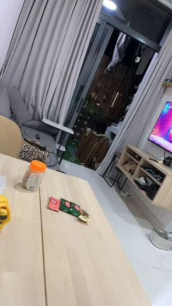 Urban Vista, 2 Tanah Merah Kechil Link, 2 Bedrooms, 657 sqft, Condominium For Sale, by Ben XIA 夏天鹏, 500150640 - Living Room - PropertyGuru.com.sg