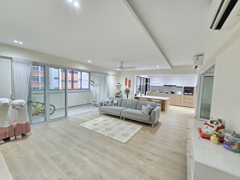 106 Pasir Ris Street 12, 106 Pasir Ris Street 12, 4 Bedrooms, 1,377 sqft, HDB Flat For Sale, by Jassmin Lee, 500150642 - Living Room - PropertyGuru.com.sg