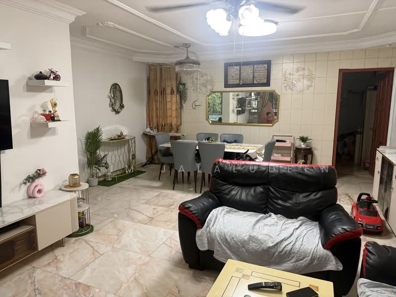 516 Jurong West Street 52, 516 Jurong West Street 52, 3 Bedrooms, 1,187 sqft, HDB Flat For Sale, by Kasim Jalaludeen, 500150647 - Living Room - PropertyGuru.com.sg