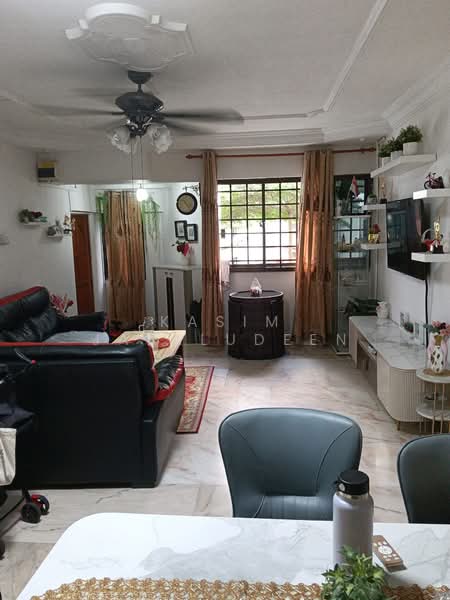 516 Jurong West Street 52, 516 Jurong West Street 52, 3 Bedrooms, 1,187 sqft, HDB Flat For Sale, by Kasim Jalaludeen, 500150647 - Living Room - PropertyGuru.com.sg