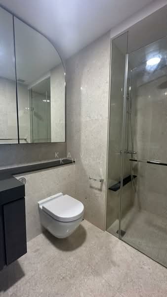 Avenue South Residence, 13 Silat Avenue, 2 Bedrooms, 689 sqft, Condominium For Sale, by Kavin Kuah, 500150650 - Bathroom - PropertyGuru.com.sg