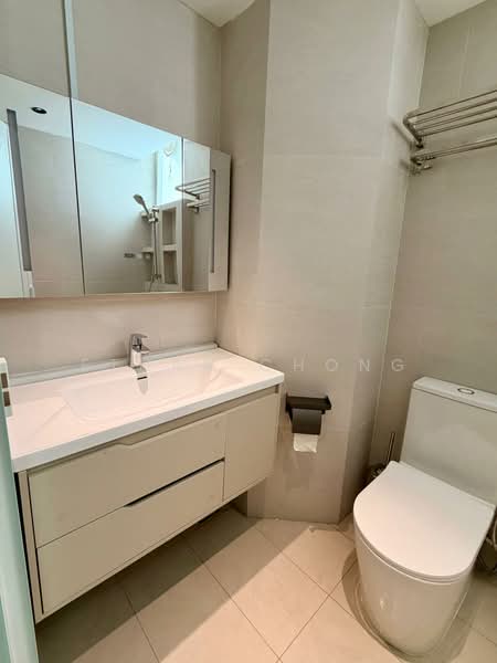 Maysprings, 2 Petir Road, 3 Bedrooms, 1,270 sqft, Apartment For Rent, by Ethan Chong, 500150657 - Bathroom - PropertyGuru.com.sg