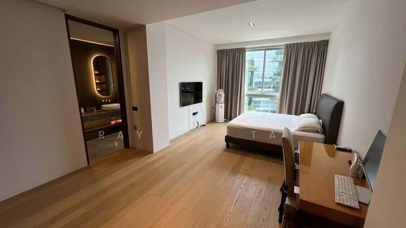 15 Holland Hill, 15 Holland Hill, 4 Bedrooms, 2,497 sqft, Condominium For Rent, by Raymond Tay, 500150659 - Bedroom - PropertyGuru.com.sg