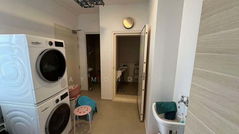 15 Holland Hill, 15 Holland Hill, 4 Bedrooms, 2,497 sqft, Condominium For Rent, by Raymond Tay, 500150659 - Interior - PropertyGuru.com.sg
