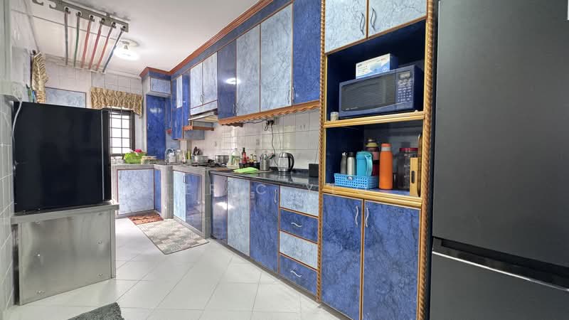614 Senja Road, 614 Senja Road, 3 Bedrooms, 979 sqft, HDB Flat For Sale, by Eric Yeo, 500150670 - Kitchen - PropertyGuru.com.sg