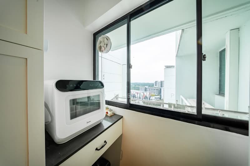 266B Punggol Way, 266B Punggol Way, 3 Bedrooms, 990 sqft, HDB Flat For Sale, by Jerome Yap, 500150677 - Balcony - PropertyGuru.com.sg