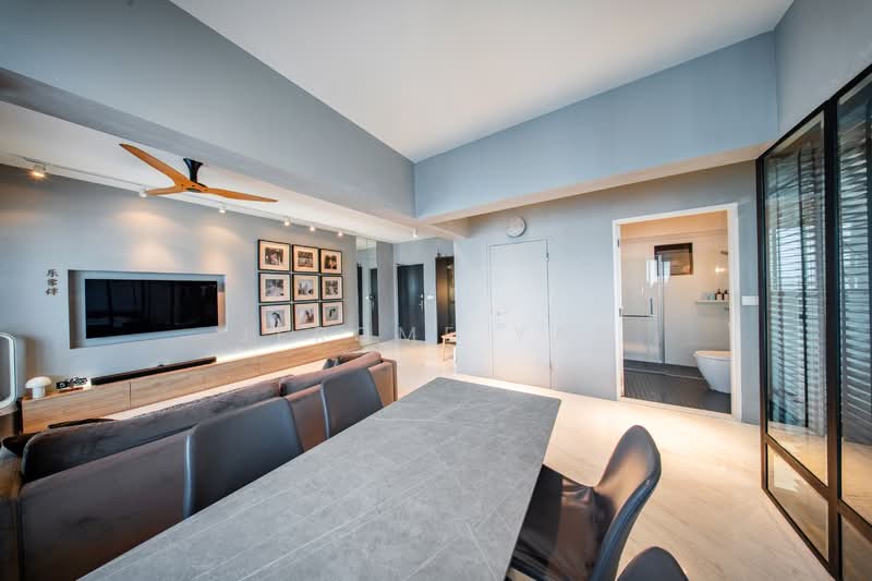 266B Punggol Way, 266B Punggol Way, 3 Bedrooms, 990 sqft, HDB Flat For Sale, by Jerome Yap, 500150677 - Living Room - PropertyGuru.com.sg