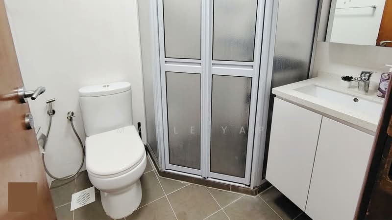 Palm Mansions, 345 Pasir Panjang Road, Room Rental, 120 sqft, Apartment For Rent, by Maple Yap, 500150683 - Bathroom - PropertyGuru.com.sg