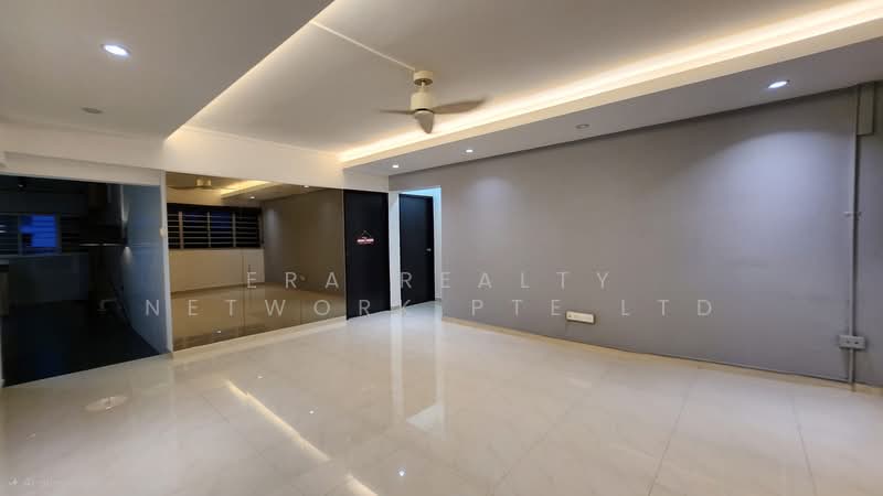 231 Ang Mo Kio Avenue 3, 231 Ang Mo Kio Avenue 3, 3 Bedrooms, 990 sqft, HDB Flat For Sale, by MARTIN, 500150685 - Living Room - PropertyGuru.com.sg