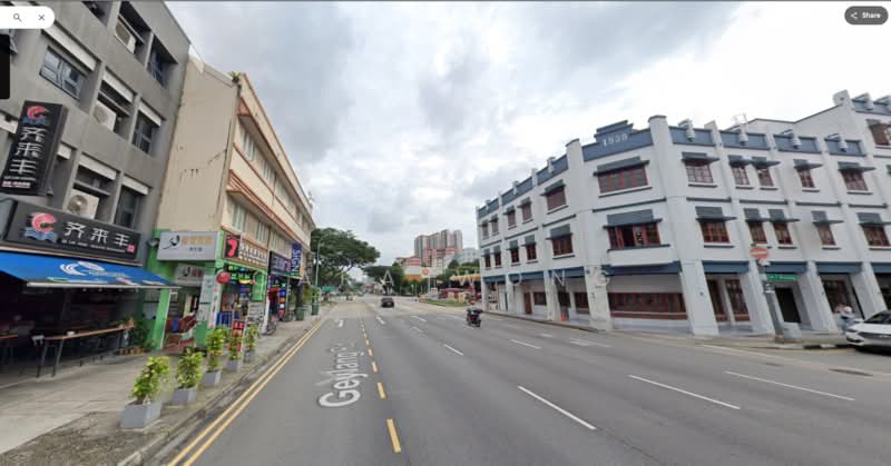 Cheap Cheap!!! Idea for Restaurant use, Visible Full Glass door, High footfall Traffic, Geylang Road, 814 sqft, Food & Beverage For Rent, by Cara Wong, 500150690 - Exterior - CommercialGuru.com.sg
