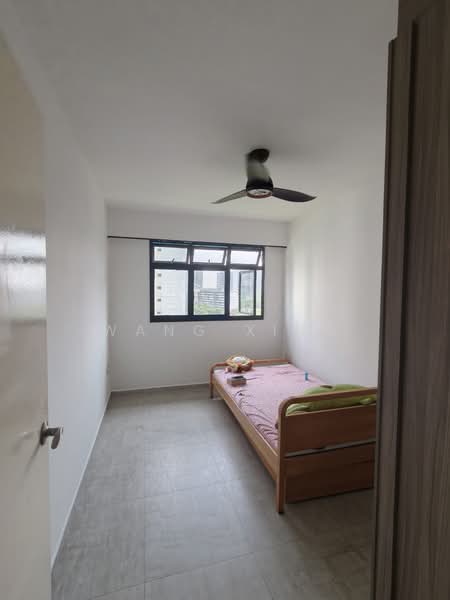 197D Boon Lay Fields, 197D Boon Lay Drive, 3 Bedrooms, 1,216 sqft, HDB Flat For Sale, by Wang Xing, 500150694 - Bedroom - PropertyGuru.com.sg