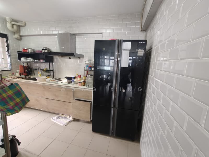 197D Boon Lay Fields, 197D Boon Lay Drive, 3 Bedrooms, 1,216 sqft, HDB Flat For Sale, by Wang Xing, 500150694 - Kitchen - PropertyGuru.com.sg