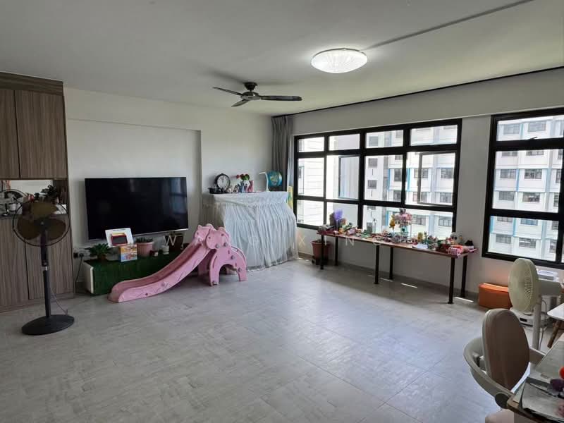 197D Boon Lay Fields, 197D Boon Lay Drive, 3 Bedrooms, 1,216 sqft, HDB Flat For Sale, by Wang Xing, 500150694 - Living Room - PropertyGuru.com.sg