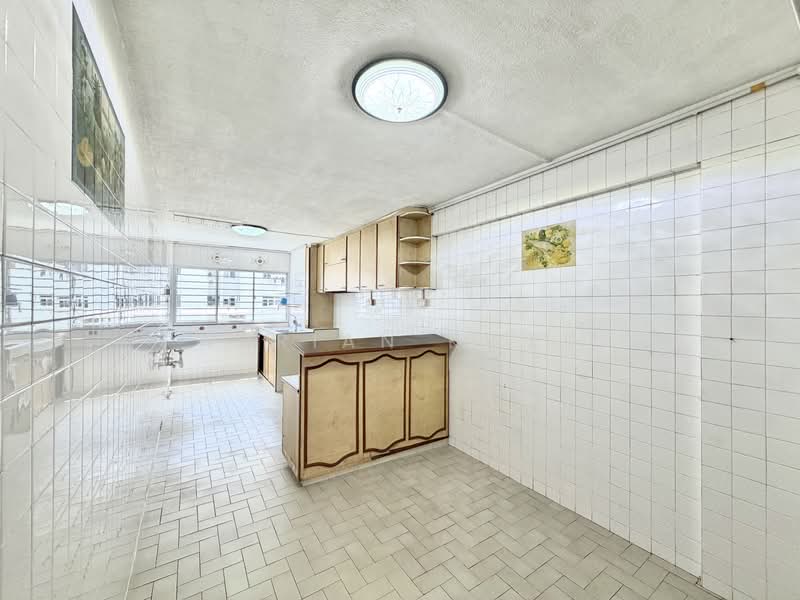 223 Yishun Street 21, 223 Yishun Street 21, 3 Bedrooms, 980 sqft, HDB Flat For Sale, by Adrian Kwek, 500150702 - Kitchen - PropertyGuru.com.sg