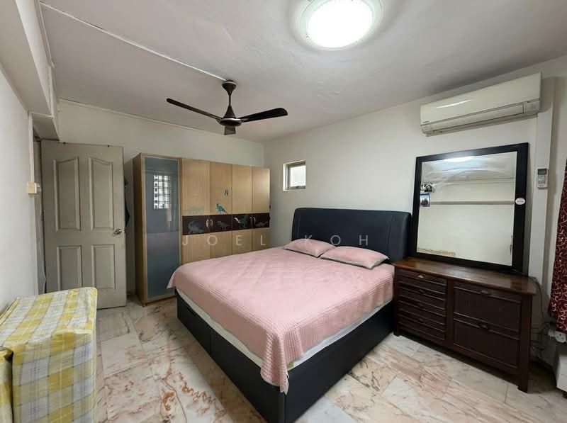 304 Jurong East Street 32, 304 Jurong East Street 32, 3 Bedrooms, 1,012 sqft, HDB Flat For Sale, by Joel Koh, 500150705 - Bedroom - PropertyGuru.com.sg