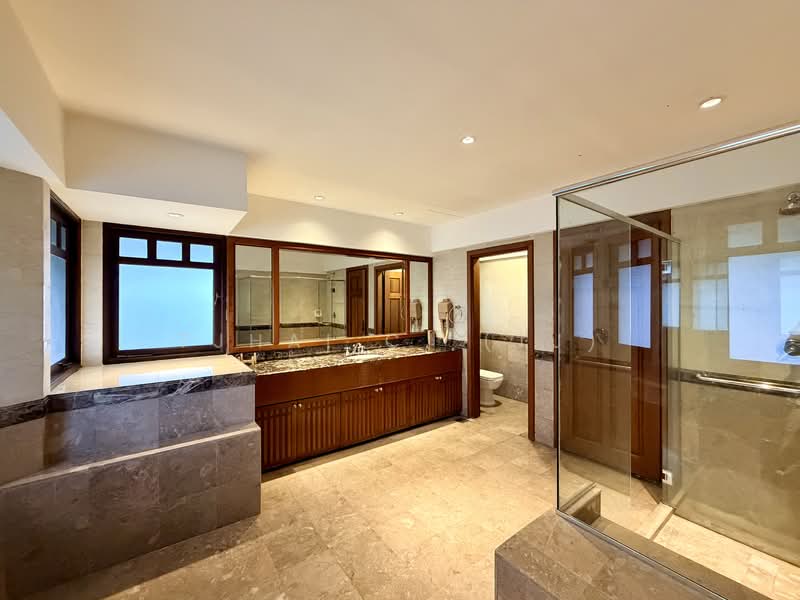 Kew Estate, , 6 Bedrooms, 11,664 sqft, Bungalow House For Sale, by TJHAI C. (TJ), 500150716 - L3: Ensuite Bath - PropertyGuru.com.sg