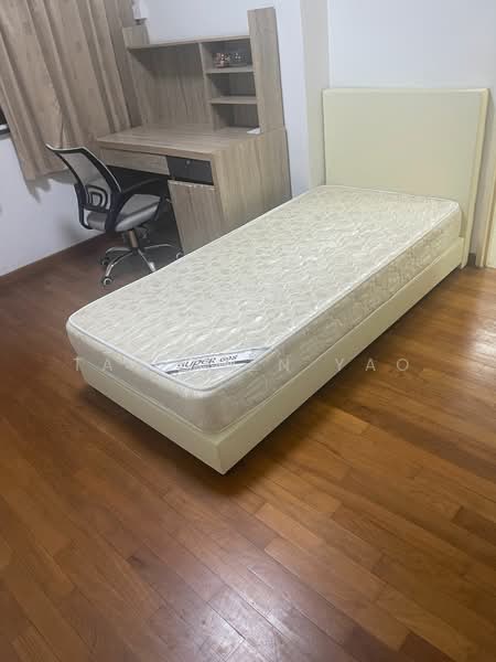 55 Strathmore Avenue, 55 Strathmore Avenue, 3 Bedrooms, 1,023 sqft, HDB Flat For Rent, by Tay Zhen Yao, 500150717 - Bedroom - PropertyGuru.com.sg