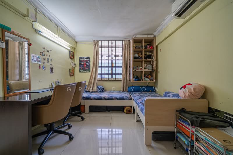 2 Jalan Batu, 2 Jalan Batu, 3 Bedrooms, 646 sqft, HDB Flat For Sale, by Grace Yow, 500150718 - Bedroom - PropertyGuru.com.sg