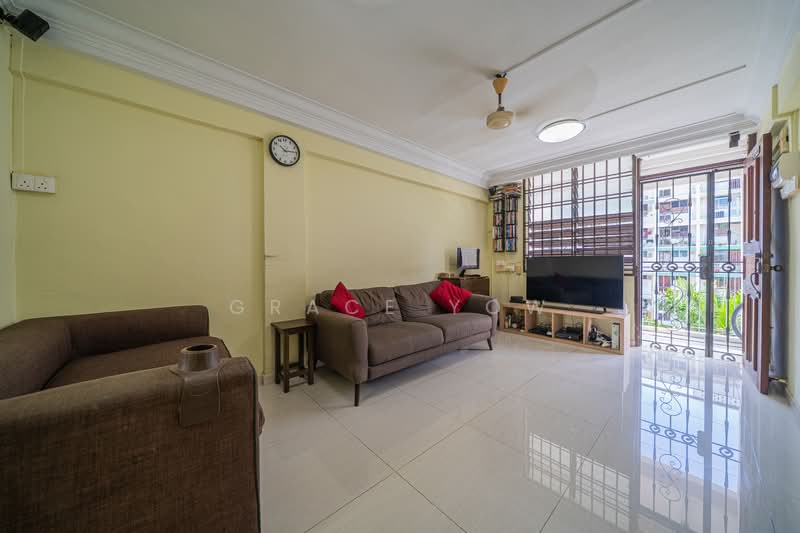 2 Jalan Batu, 2 Jalan Batu, 3 Bedrooms, 646 sqft, HDB Flat For Sale, by Grace Yow, 500150718 - Living Room - PropertyGuru.com.sg