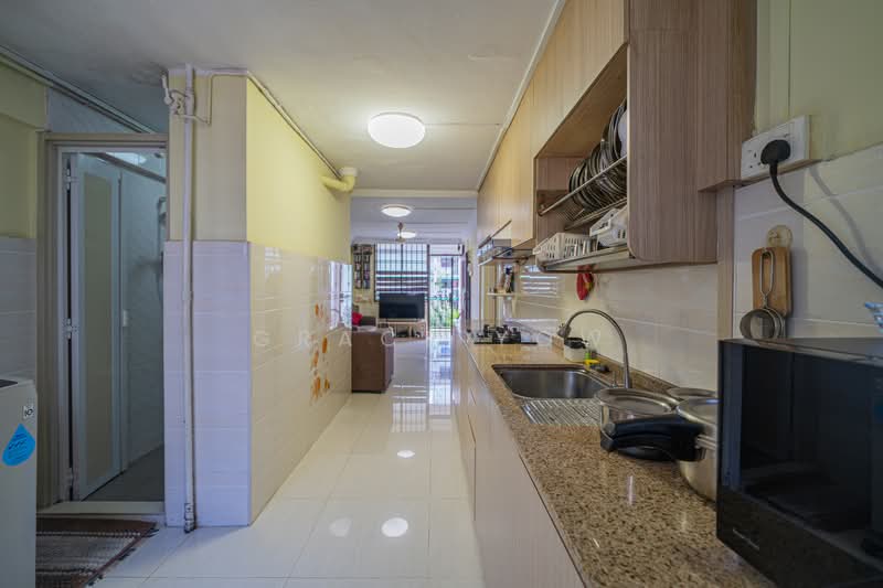 2 Jalan Batu, 2 Jalan Batu, 3 Bedrooms, 646 sqft, HDB Flat For Sale, by Grace Yow, 500150718 - Kitchen - PropertyGuru.com.sg