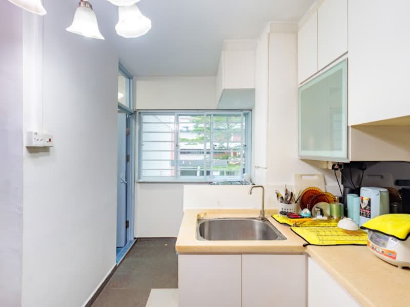 549 Jurong West Street 42, 549 Jurong West Street 42, 4 Bedrooms, 1,593 sqft, HDB Flat For Sale, by Zee Koh, 500150720 - Kitchen - PropertyGuru.com.sg