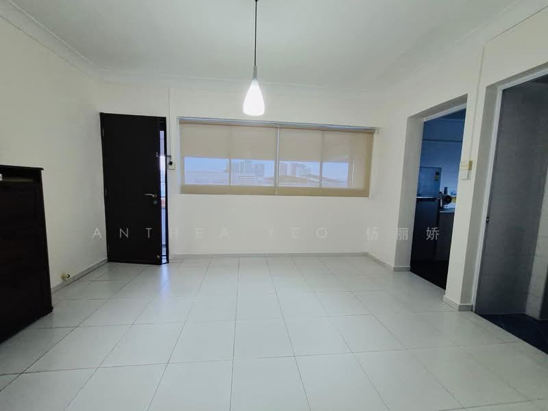 107 Jalan Rajah, 107 Jalan Rajah, 3 Bedrooms, 1,109 sqft, HDB Flat For Rent, by Anthea Yeo 杨丽娇, 500150728 - Living Room - PropertyGuru.com.sg