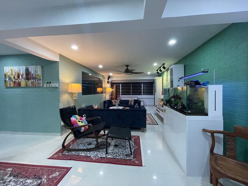 212 Yishun Street 21, 212 Yishun Street 21, 3 Bedrooms, 1,302 sqft, HDB Flat For Sale, by Bakhit Alias, 500150735 - Living Room - PropertyGuru.com.sg