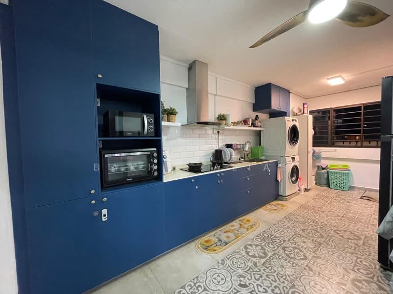 212 Yishun Street 21, 212 Yishun Street 21, 3 Bedrooms, 1,302 sqft, HDB Flat For Sale, by Bakhit Alias, 500150735 - Kitchen - PropertyGuru.com.sg