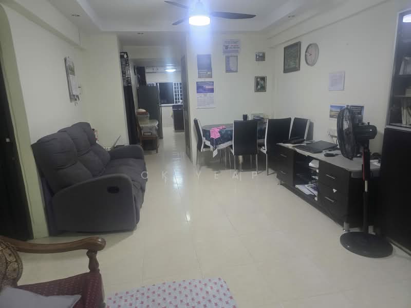 94 Geylang Bahru, 94 Geylang Bahru, 2 Bedrooms, 990 sqft, HDB Flat For Rent, by CK Yeap, 500150738 - Living Room - PropertyGuru.com.sg