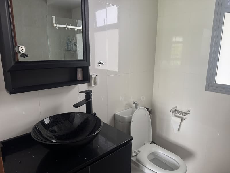 614B Tampines North Drive 1, 614B Tampines North Drive 1, 3 Bedrooms, 1,001 sqft, HDB Flat For Sale, by May Neo, 500150740 - Bathroom - PropertyGuru.com.sg