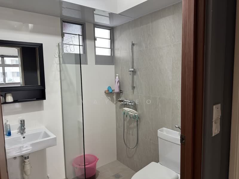 614B Tampines North Drive 1, 614B Tampines North Drive 1, 3 Bedrooms, 1,001 sqft, HDB Flat For Sale, by May Neo, 500150740 - Bathroom - PropertyGuru.com.sg