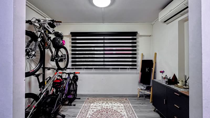 405 Yishun Avenue 6, 405 Yishun Avenue 6, 4 Bedrooms, 1,593 sqft, HDB Flat For Sale, by Zaida Sidek, 500150741 - Study Room - PropertyGuru.com.sg