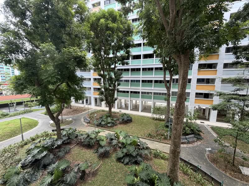 306 Yishun Central, 306 Yishun Central, 3 Bedrooms, 1,313 sqft, HDB Flat For Sale, by Edmund Tan TL, 500150746 - LivingRoom ParkView - PropertyGuru.com.sg