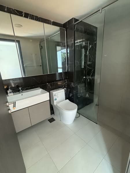 Q Bay Residences, 1 Tampines Street 86, 1 Bedroom, 528 sqft, Condominium For Rent, by Ann Pua, 500150749 - Bathroom - PropertyGuru.com.sg