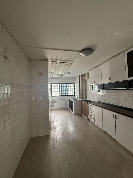 109 Bukit Purmei Road, 109 Bukit Purmei Road, 2 Bedrooms, 796 sqft, HDB Flat For Sale, by James Lee, 500150773 - Kitchen - PropertyGuru.com.sg