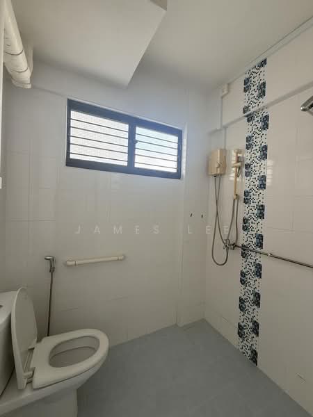 109 Bukit Purmei Road, 109 Bukit Purmei Road, 2 Bedrooms, 796 sqft, HDB Flat For Sale, by James Lee, 500150773 - Bathroom - PropertyGuru.com.sg