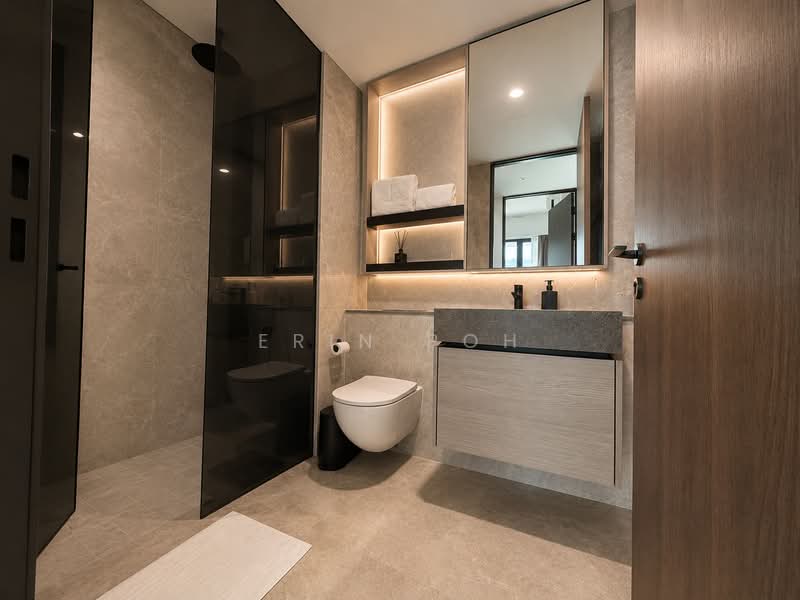 The Reef at King's Dock, 2 Harbourfront Avenue, 2 Bedrooms, 678 sqft, Condominium For Sale, by Erin Poh, 500150787 - Bathroom - PropertyGuru.com.sg