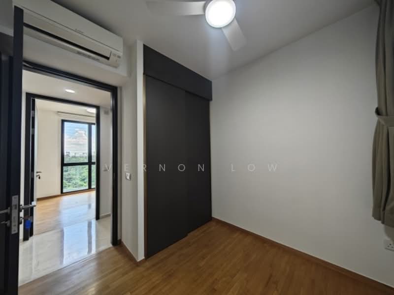 Park Colonial, 10 Woodleigh Lane, 4 Bedrooms, 1,249 sqft, Condominium For Rent, by Vernon Low, 500150793 - PropertyGuru.com.sg