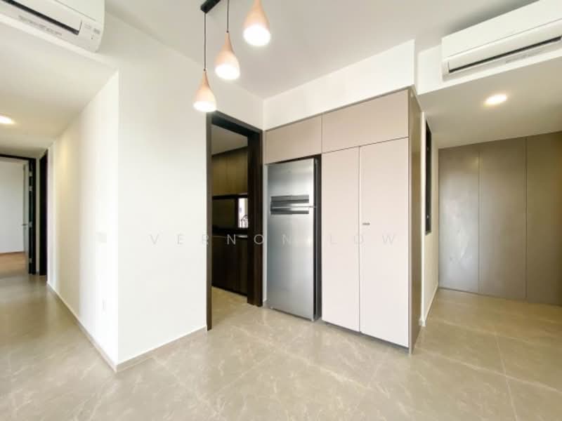 Park Colonial, 10 Woodleigh Lane, 3 Bedrooms, 980 sqft, Condominium For Rent, by Vernon Low, 500150796 - PropertyGuru.com.sg