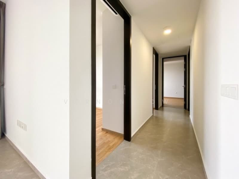 Park Colonial, 10 Woodleigh Lane, 3 Bedrooms, 980 sqft, Condominium For Rent, by Vernon Low, 500150796 - PropertyGuru.com.sg