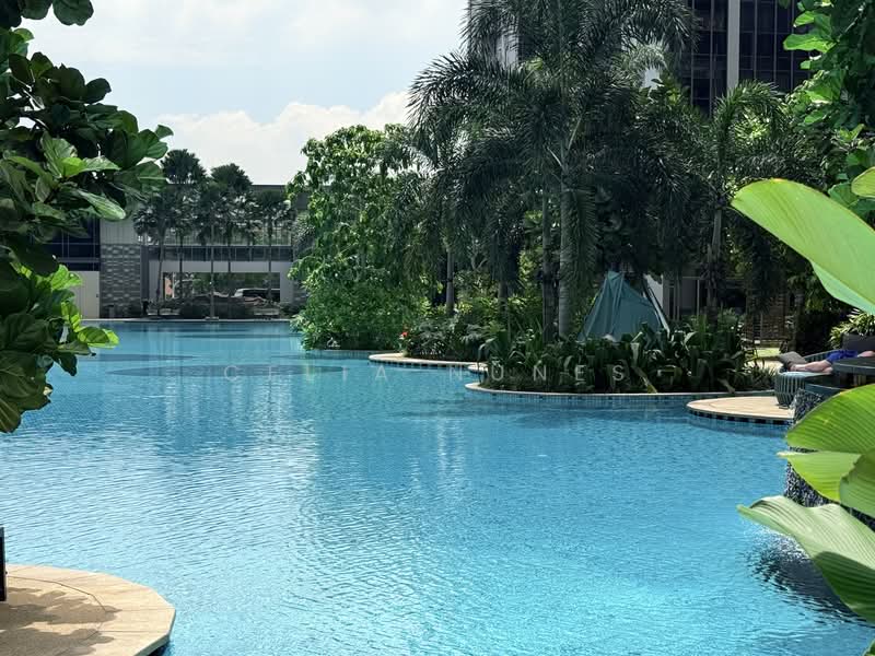 The Florence Residences, 89 Hougang Avenue 2, 4 Bedrooms, 1,281 sqft, Condominium For Sale, by CeLia Nunes, 500150801 - Pool - PropertyGuru.com.sg