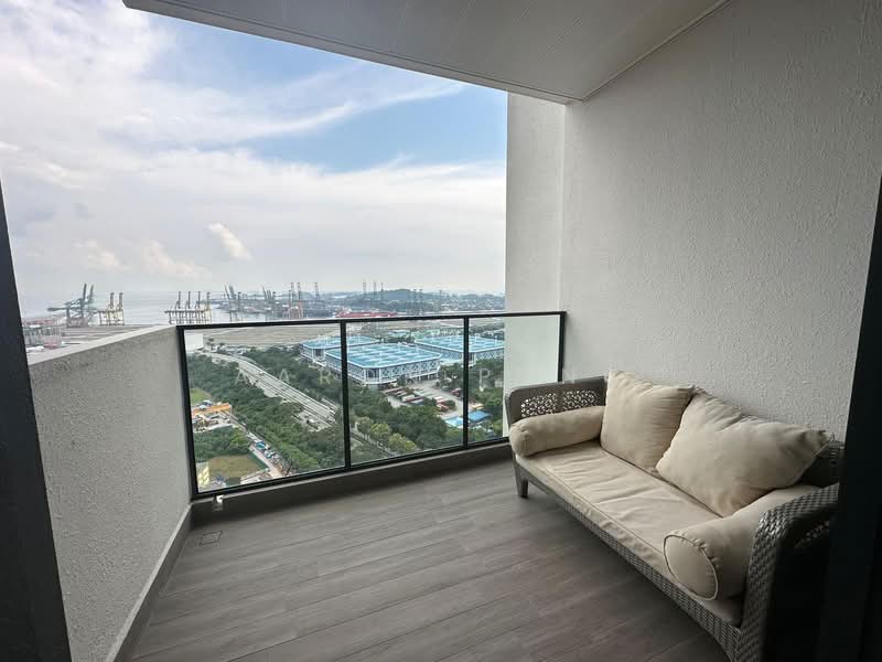 Avenue South Residence, 11 Silat Avenue, 2 Bedrooms, 721 sqft, Condominium For Rent, by Aaron Pang, 500150806 - Balcony - PropertyGuru.com.sg
