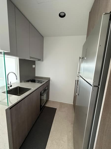 Avenue South Residence, 11 Silat Avenue, 2 Bedrooms, 721 sqft, Condominium For Rent, by Aaron Pang, 500150806 - Kitchen - PropertyGuru.com.sg
