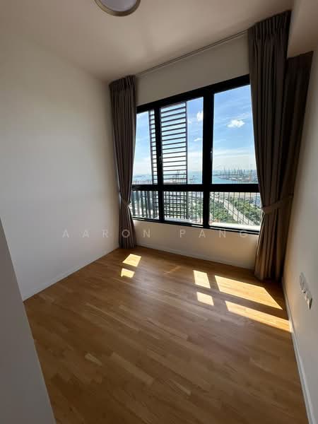 Avenue South Residence, 11 Silat Avenue, 2 Bedrooms, 721 sqft, Condominium For Rent, by Aaron Pang, 500150806 - View - PropertyGuru.com.sg