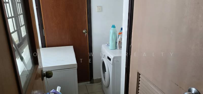 Regent Heights, 50 Bukit Batok East Avenue 5, 3 Bedrooms, 1,163 sqft, Condominium For Rent, by SIAH GEOK CHOO, 500150816 - Interior - PropertyGuru.com.sg